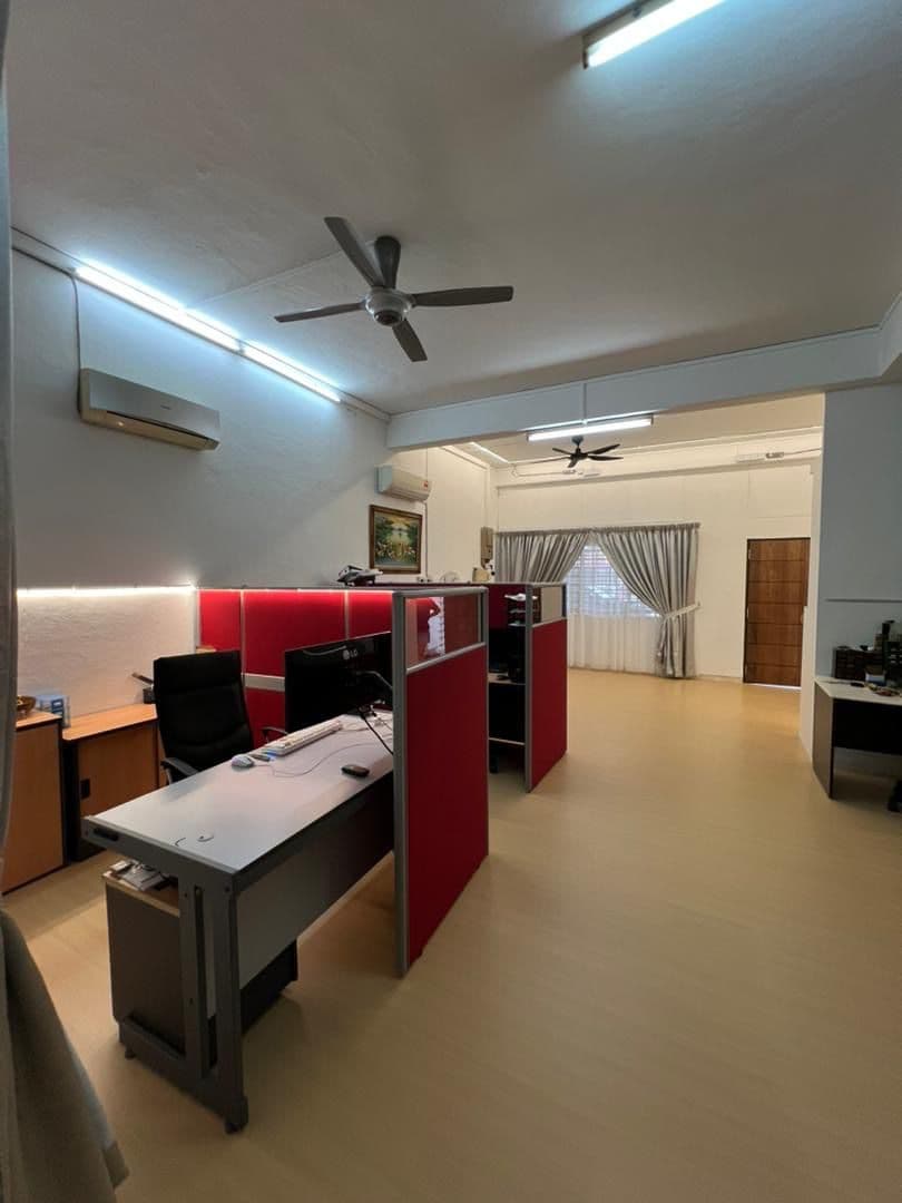 2-Storey House @ Jalan Yeoh Cheang Aun, Georgetown, Penang | Rare, Suitable Airbnb