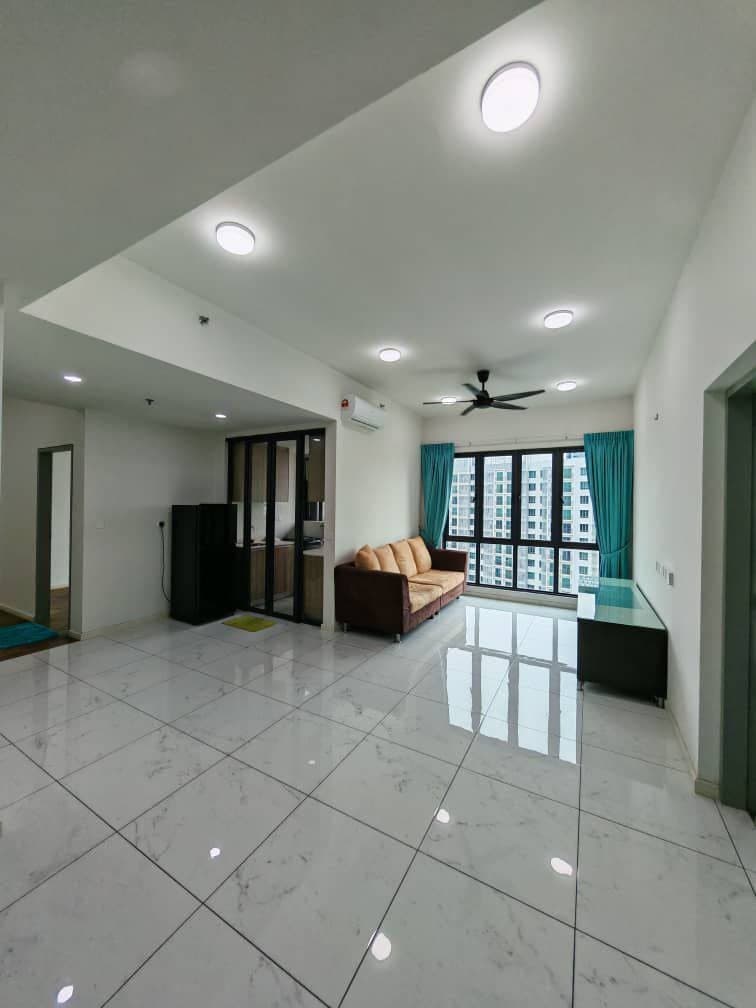 Suasana Condo , Batu Kawan | Partially Furnished